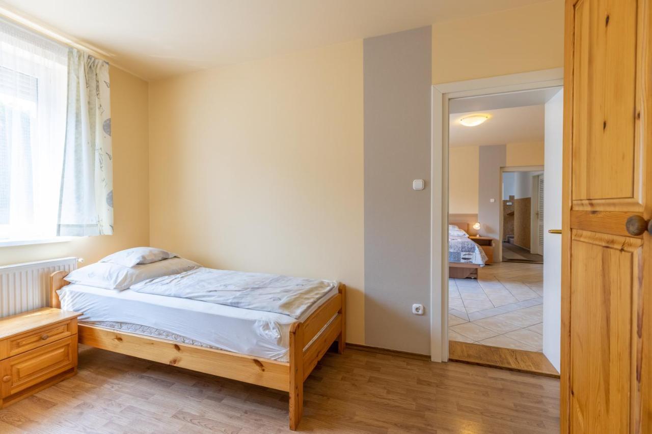 Aranyapartman Hajdúszoboszló Exteriör bild