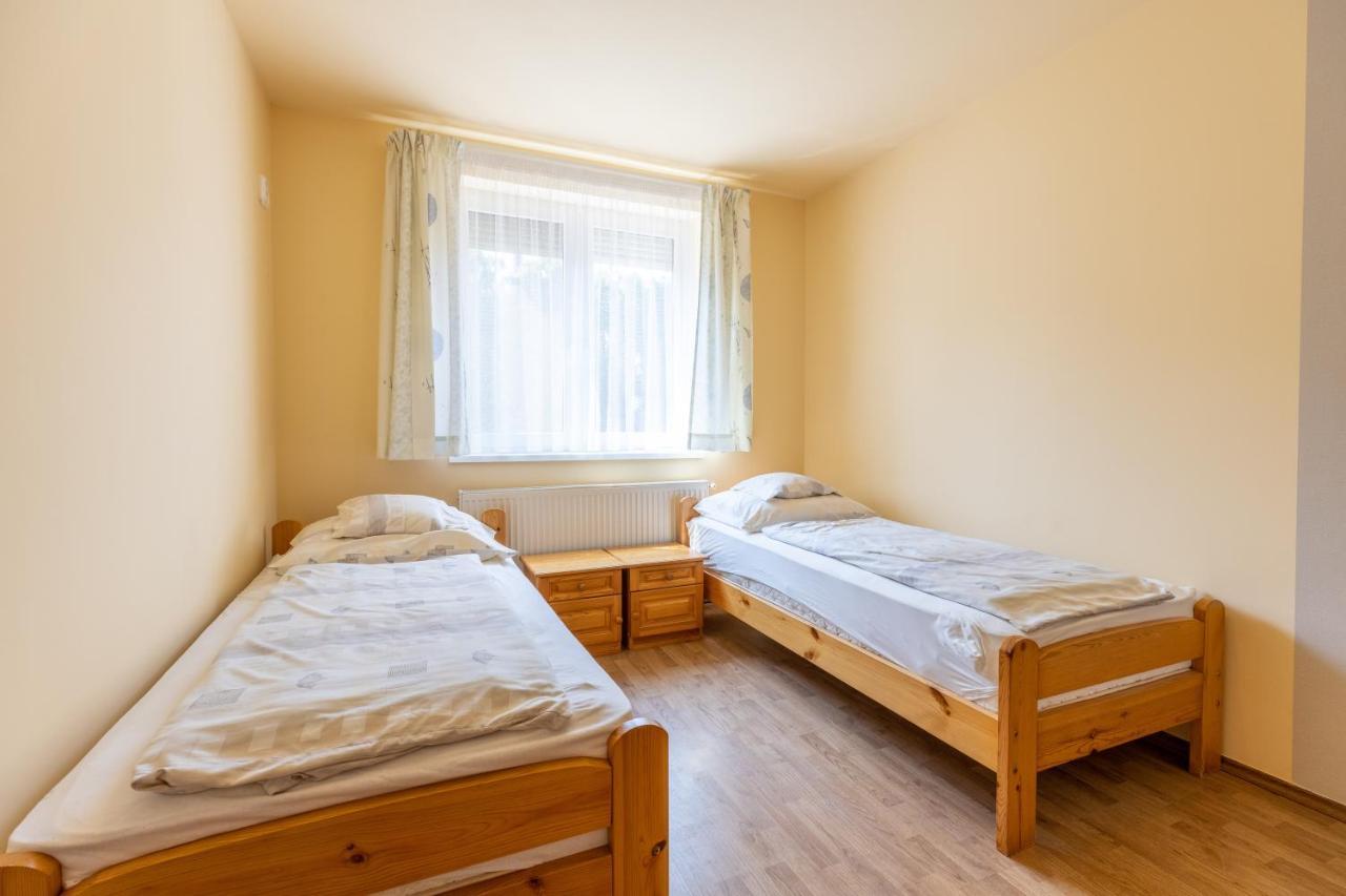 Aranyapartman Hajdúszoboszló Exteriör bild